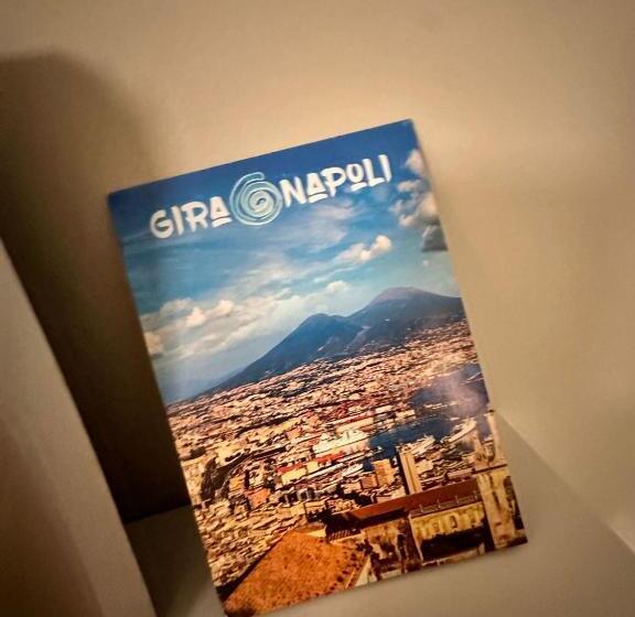 تختخواب و صبحانه Royal Flower