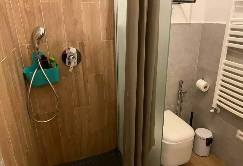 Aamiaismajoitus (B&B) Varenna Guest House