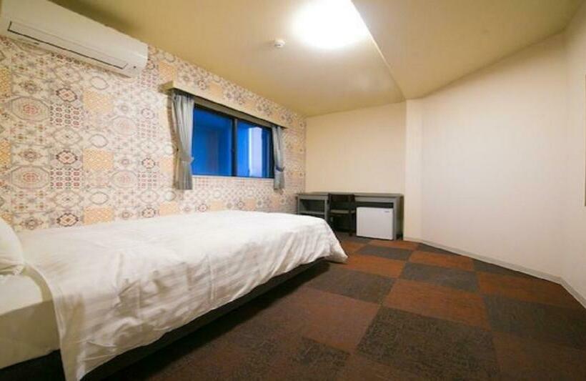 1 2 2 Kentokumachi Hotel / Vacation Stay 8105
