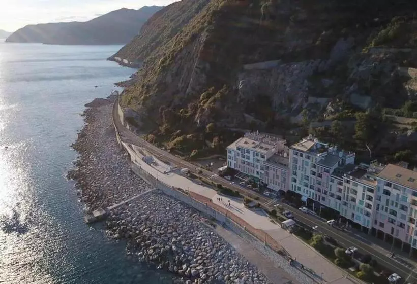 پانسیون Camera Adelaide