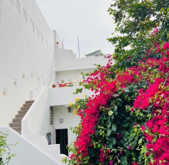 ペンション Mosaics Guest House