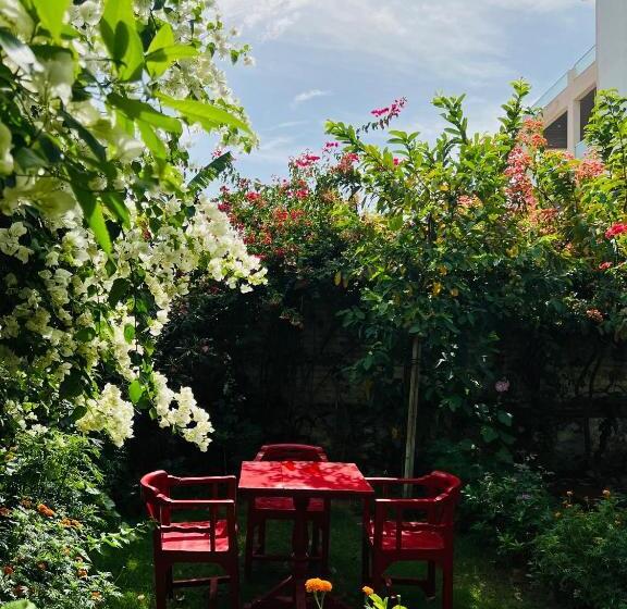 ペンション Mosaics Guest House