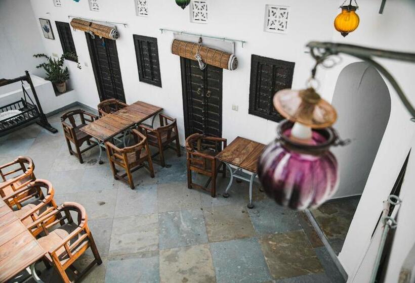 ペンション Mosaics Guest House