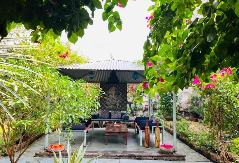 ペンション Mosaics Guest House