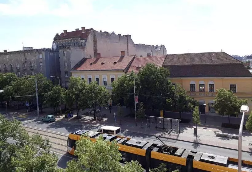 Majatalo Piac Utcai Apartman