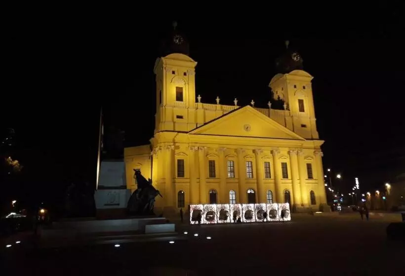 Majatalo Piac Utcai Apartman