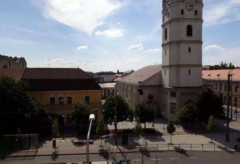 Majatalo Piac Utcai Apartman