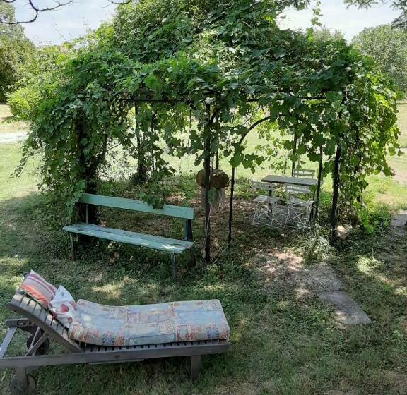 Pensjonat Roulotte Marcel Chaix Accueil