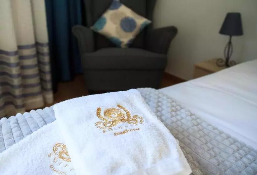 پانسیون Soldouro Guesthouse