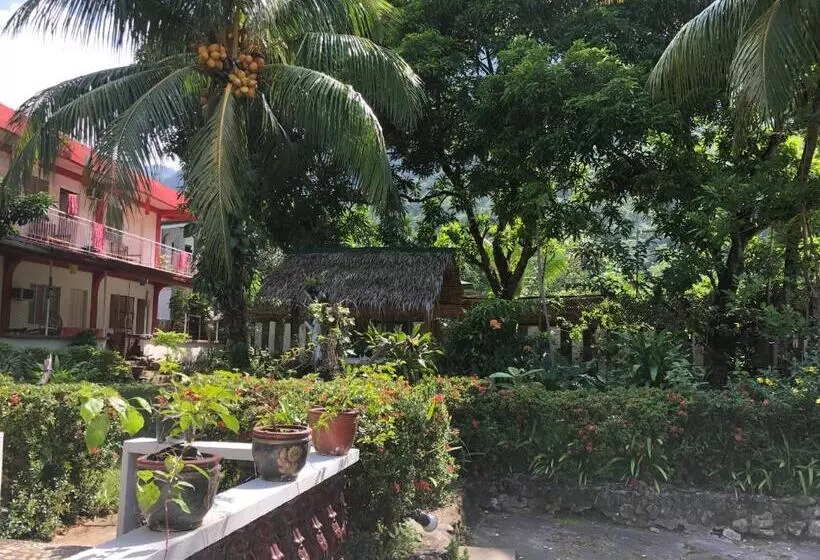Puerto Galera Hostel
