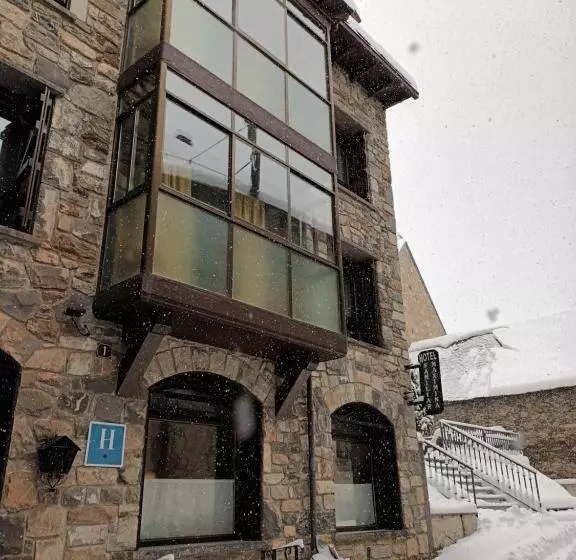 ホテル Familiar Maximina