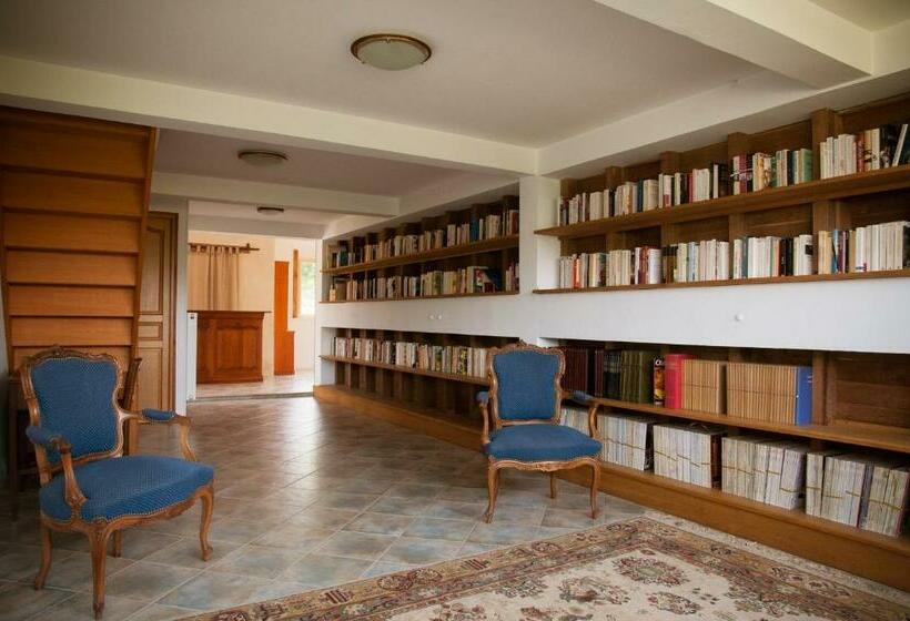 بنسيون Gîte Des Grands Moulins De Baugé