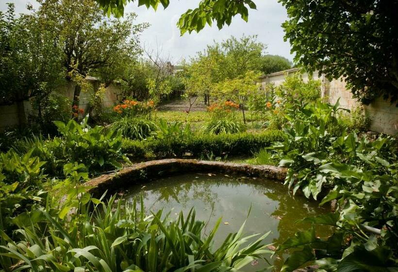 بنسيون Gîte Des Grands Moulins De Baugé