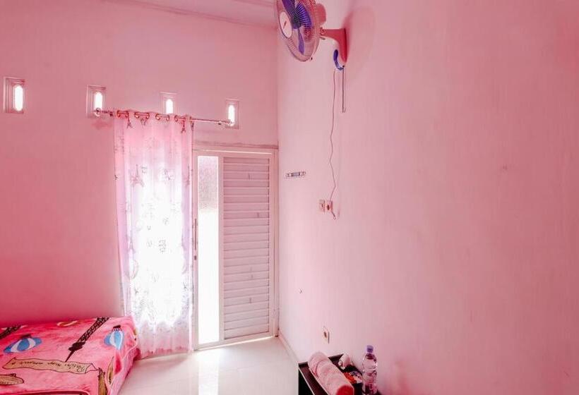 Pensione Pinky Guest House Batu