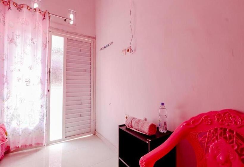 Pensione Pinky Guest House Batu