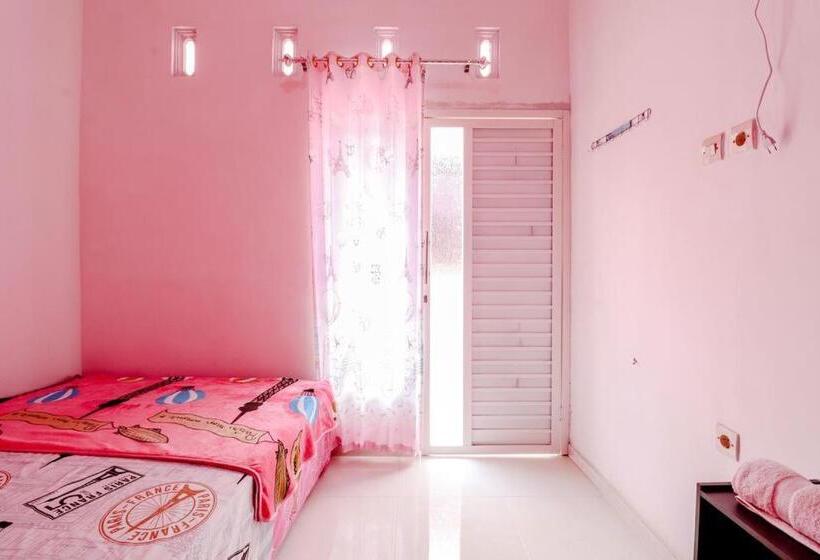 Pensione Pinky Guest House Batu