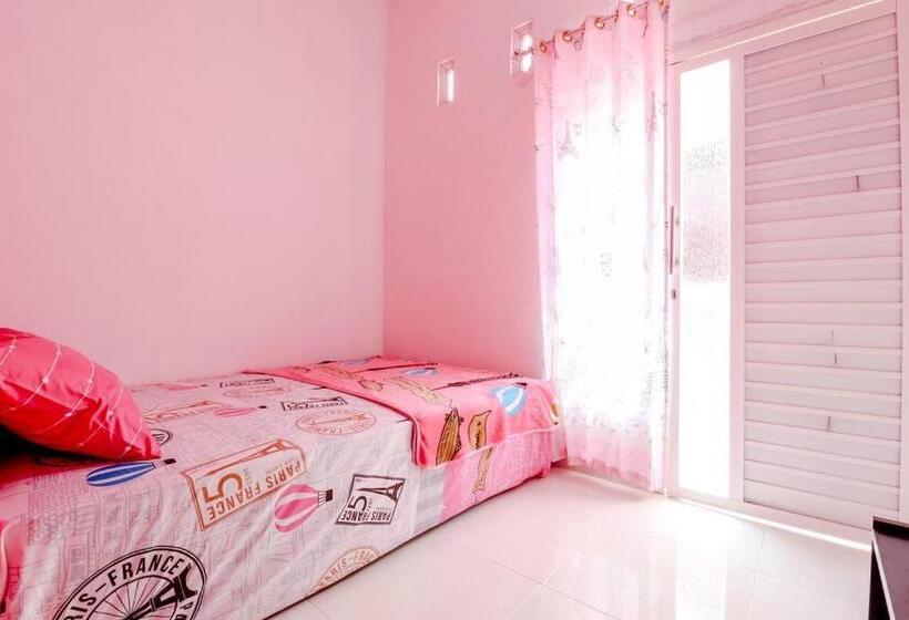 Pensione Pinky Guest House Batu
