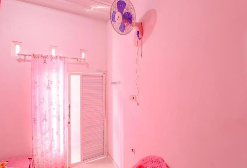 Pensione Pinky Guest House Batu