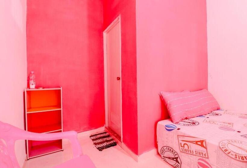 Pensione Pinky Guest House Batu