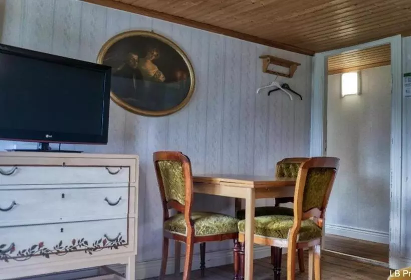Apelviksgården B&b