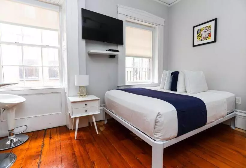 Charming & Stylish Studio On Beacon Hill #12