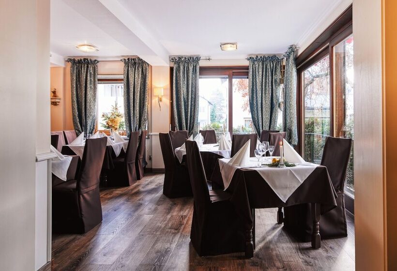 Central Hotel Am Königshof