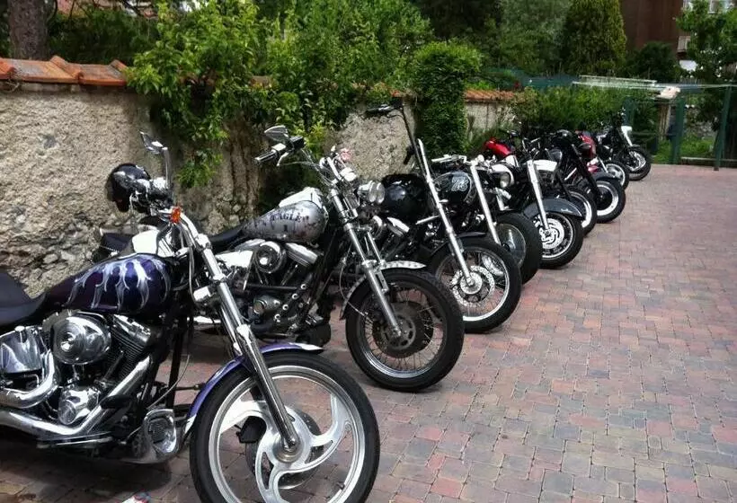 Отель Albergo Sala