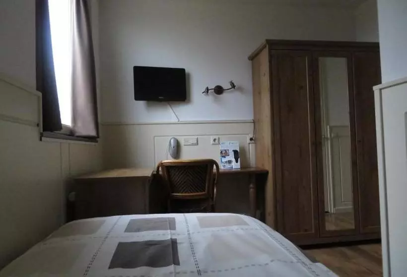 هتل Artisanoirschot