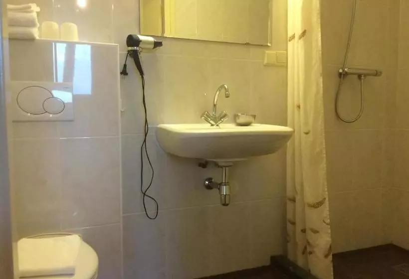 هتل Artisanoirschot