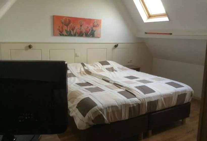 هتل Artisanoirschot