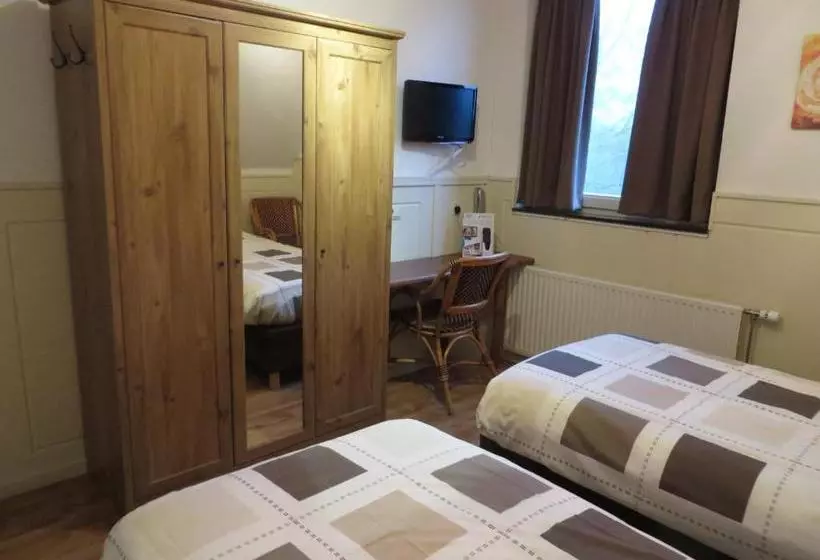 هتل Artisanoirschot