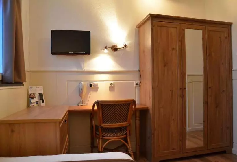 هتل Artisanoirschot