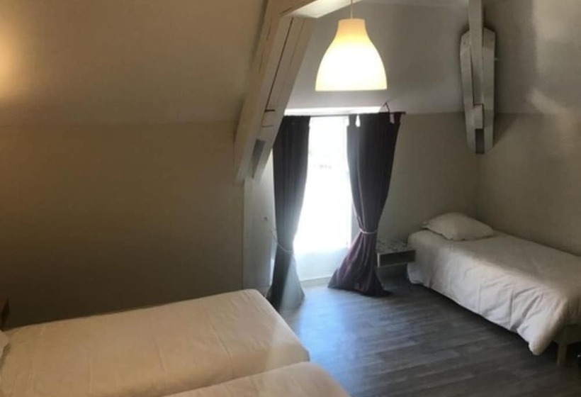 ホテル Logis Auberge De La Fontaine