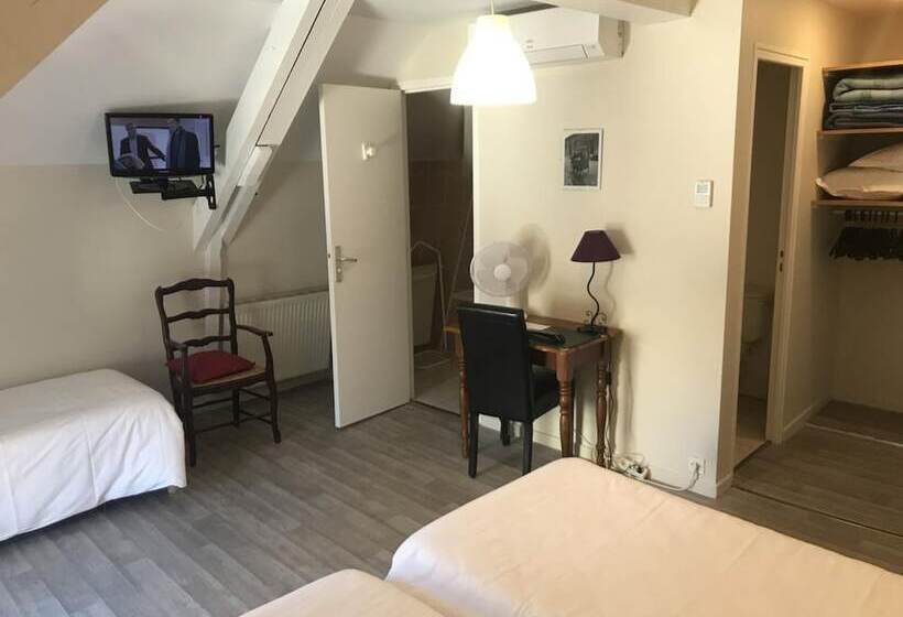 ホテル Logis Auberge De La Fontaine