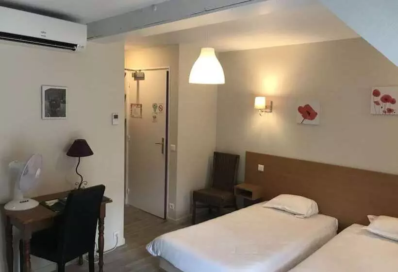 酒店 Logis Auberge De La Fontaine