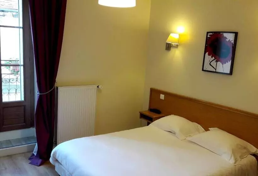 酒店 Logis Auberge De La Fontaine