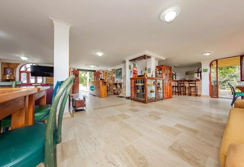 ホテル Ayenda Llanogrande Inn