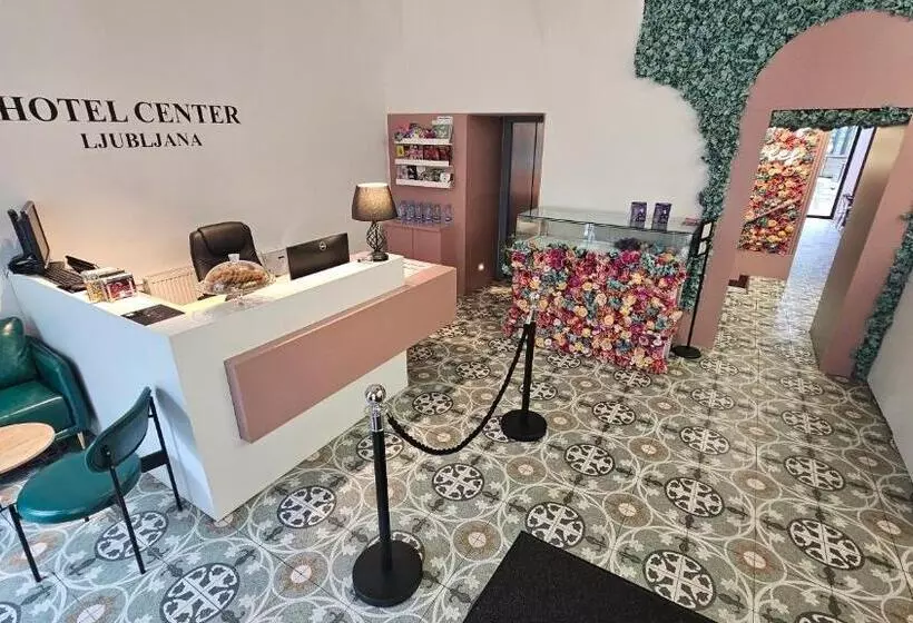هتل Center Ljubljana