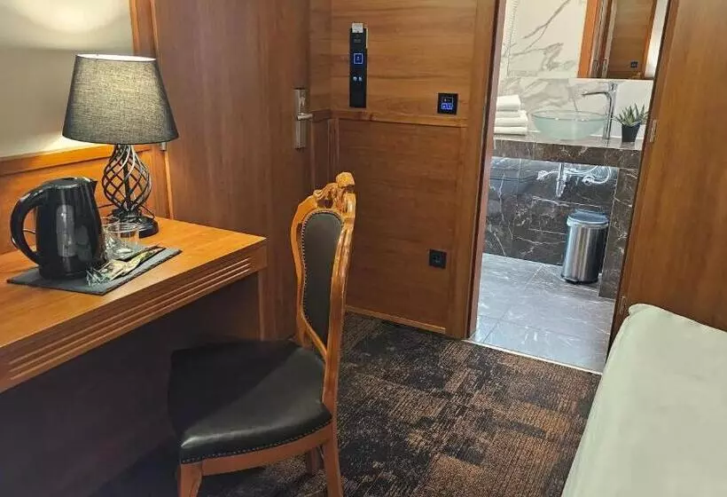 هتل Center Ljubljana