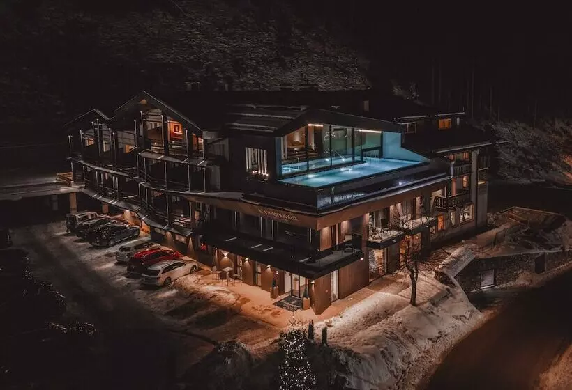 هتل Continental Dolomites
