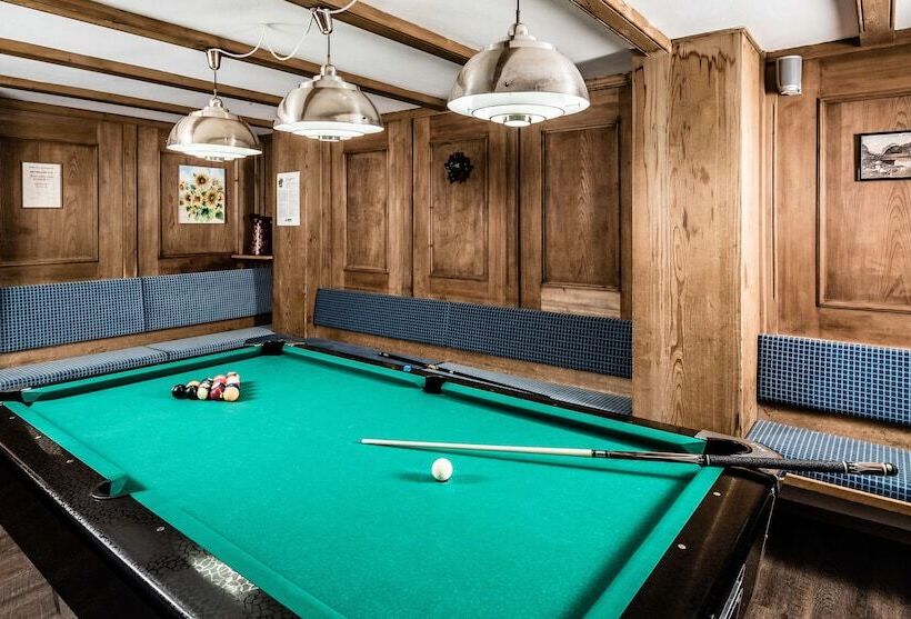 בית מלון כפרי Continental Dolomites