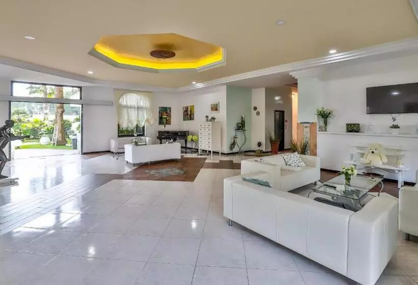 בית מלון כפרי Delfa