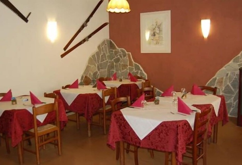 ホテル Delle Alpi