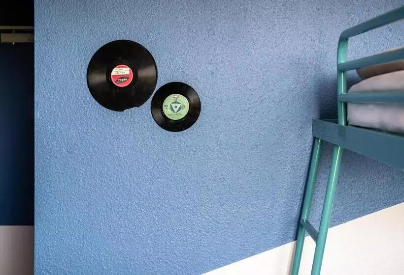 هتل Greet Chartres Est