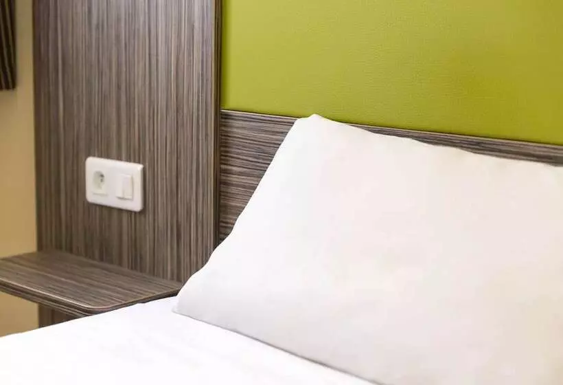 هتل Greet Chartres Est