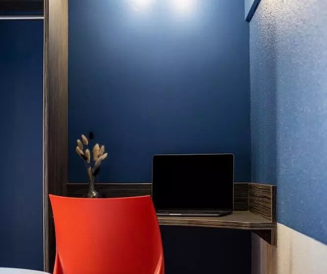 هتل Greet Chartres Est