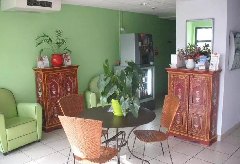 ホテル Home Du Buisson Hôtel Des Familles