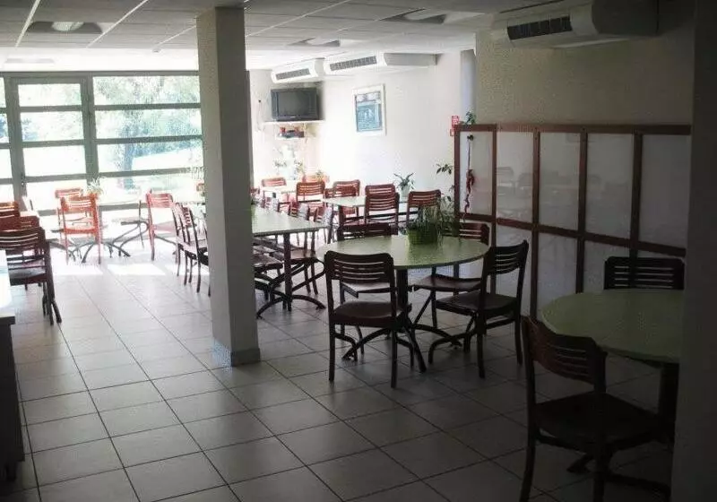 ホテル Home Du Buisson Hôtel Des Familles