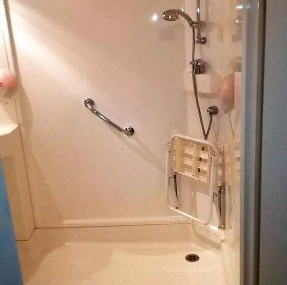 هتل Hôtel Quick Palace Valence Nord