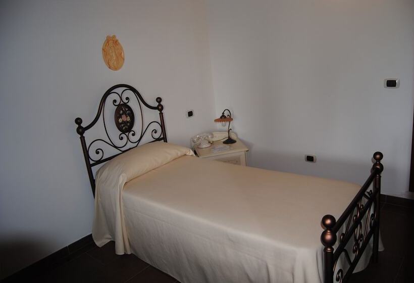 ホテル Il Dito E La Luna